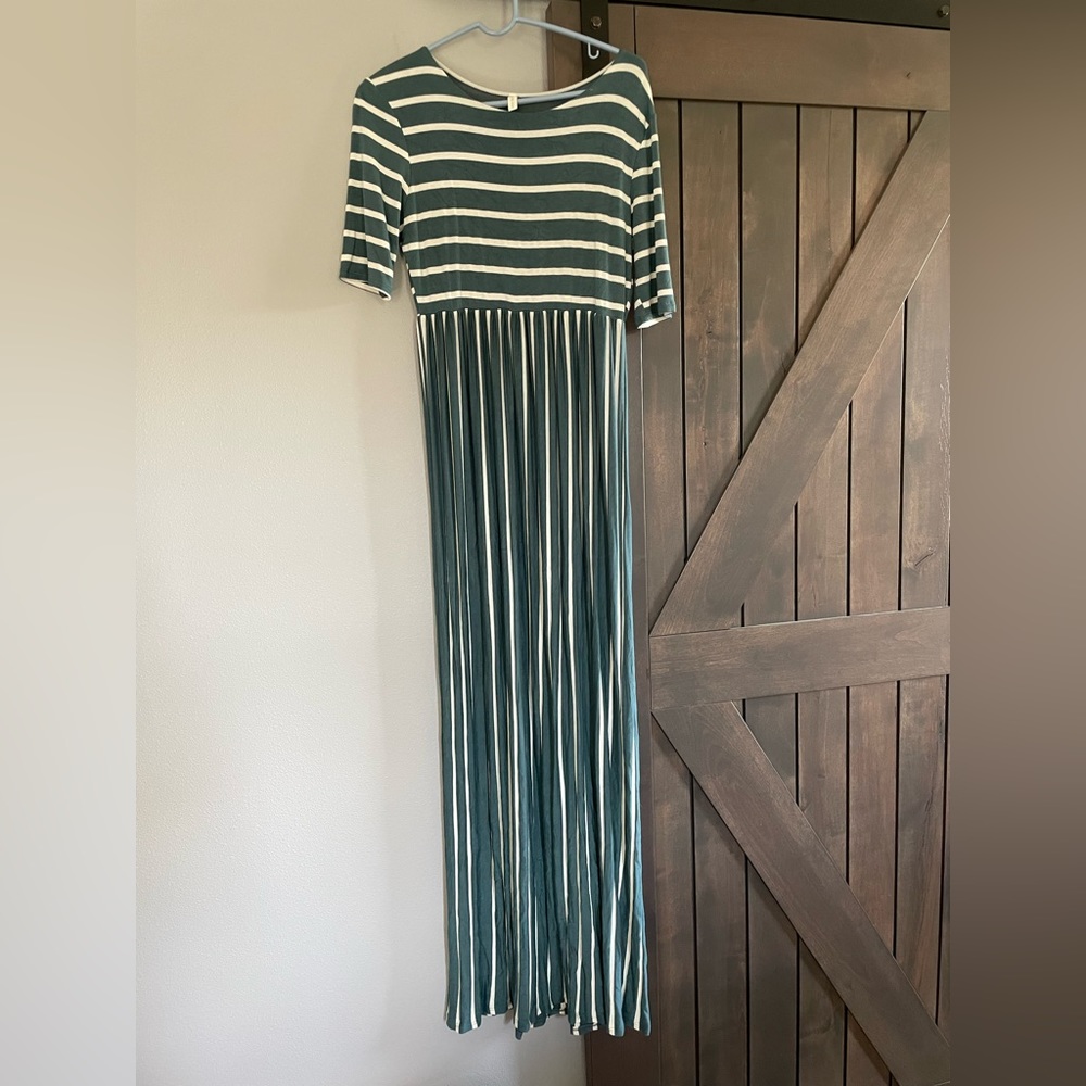 Pinkblush dress. Size medium